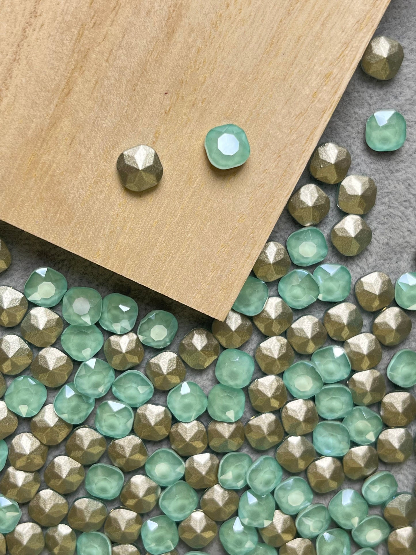 Green Cushion Square Mocha